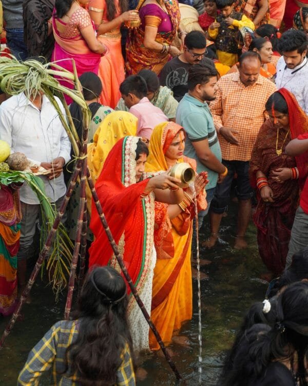 Participate in Sandhya & Usha Arghya at Gaya Ganga Ghat - Image 4